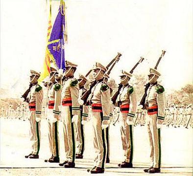 Toán Quốc Quân kỳ Trường BB